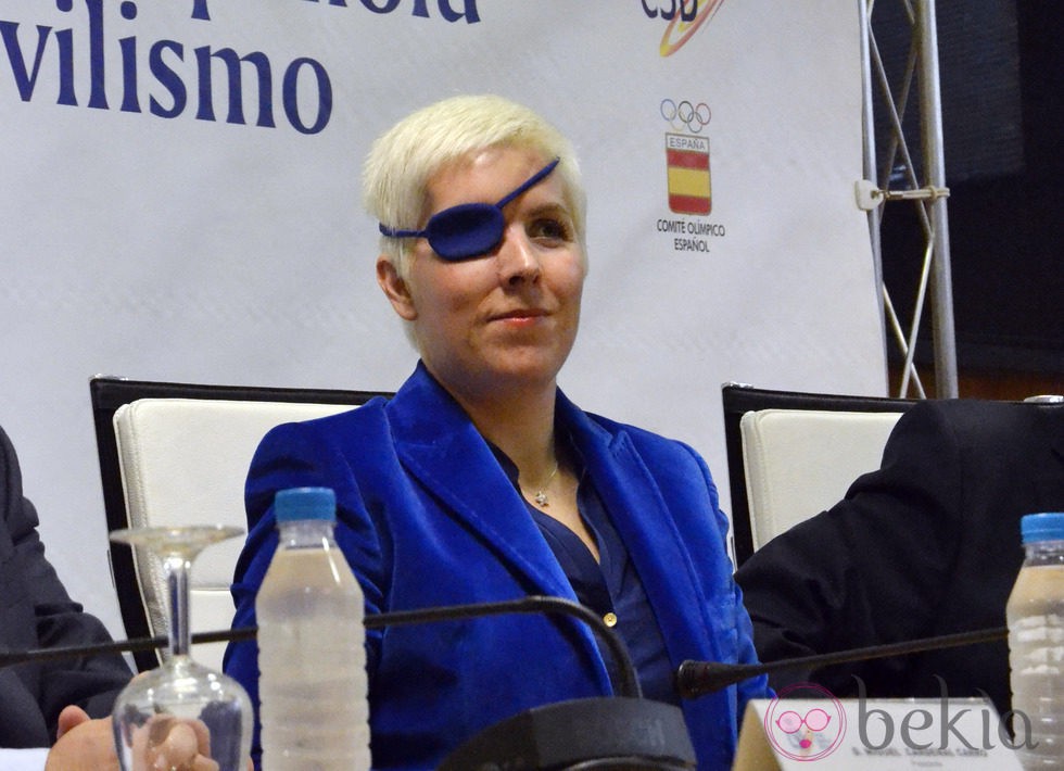 María de Villota en su primera rueda de prensa tras el accidente