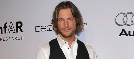 Gabriel Aubry posa en la Gala amfAR en 2010