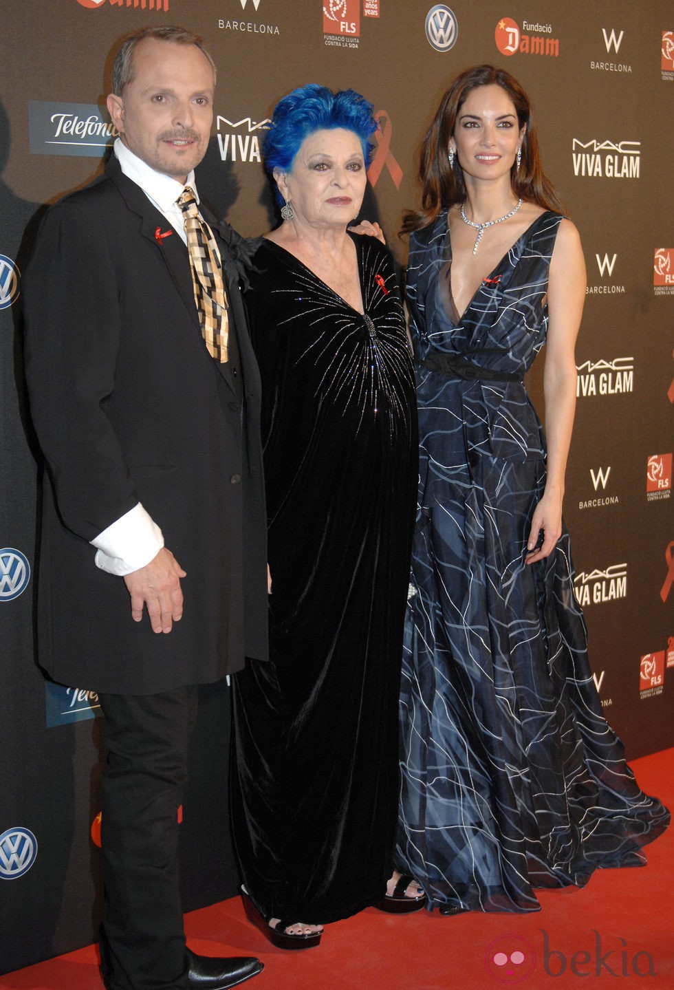 Miguel Bosé, Lucía Bosé y Eugenia Silva en la gala contra el Sida 2012 de Barcelona