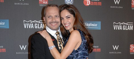 Miguel Bosé y Eugenia Silva en la gala contra el Sida 2012 de Barcelona