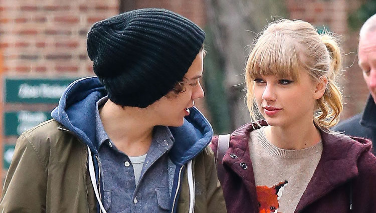 Harry Styles y Taylor Swift intercambian miradas