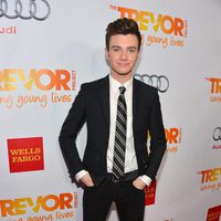 Chris Colfer en la gala Gala Trevor 2012