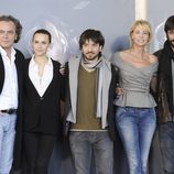 José Coronado, Aura Garrido, Oriol Paulo, Belén Rueda y Hugo Silva en la presentación de 'El cuerpo' en Madrid