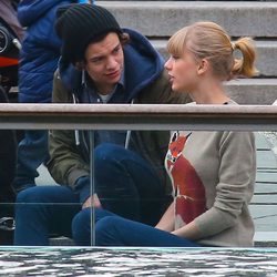 Harry Styles con Taylor Swift viendo a los leones marinos