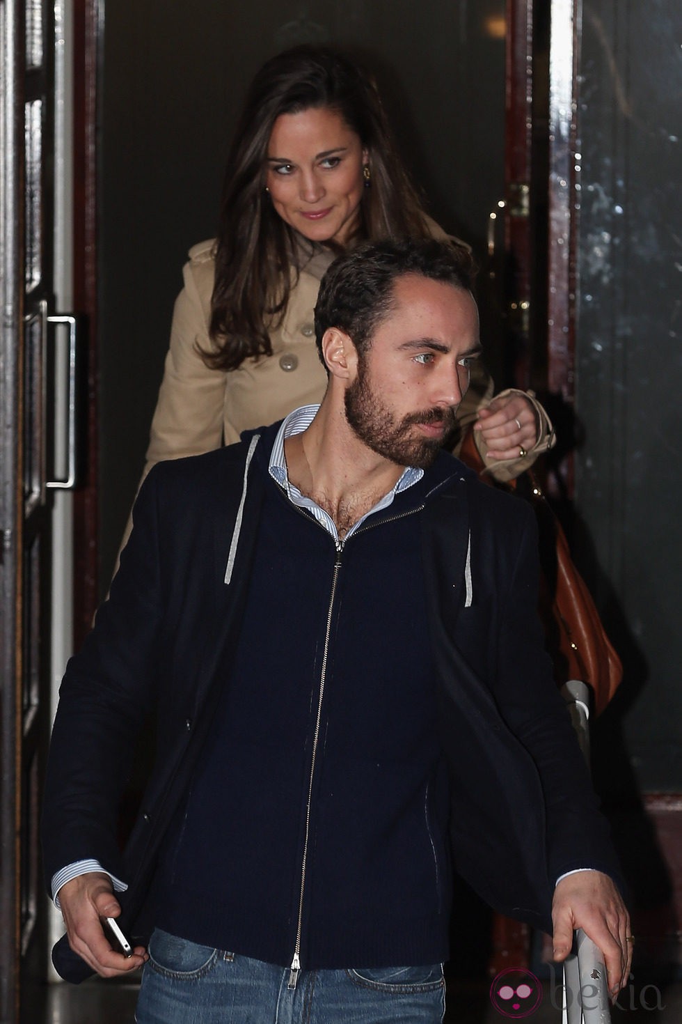 James y Pippa Middleton visitan a la Duquesa de Cambridge en el hospital