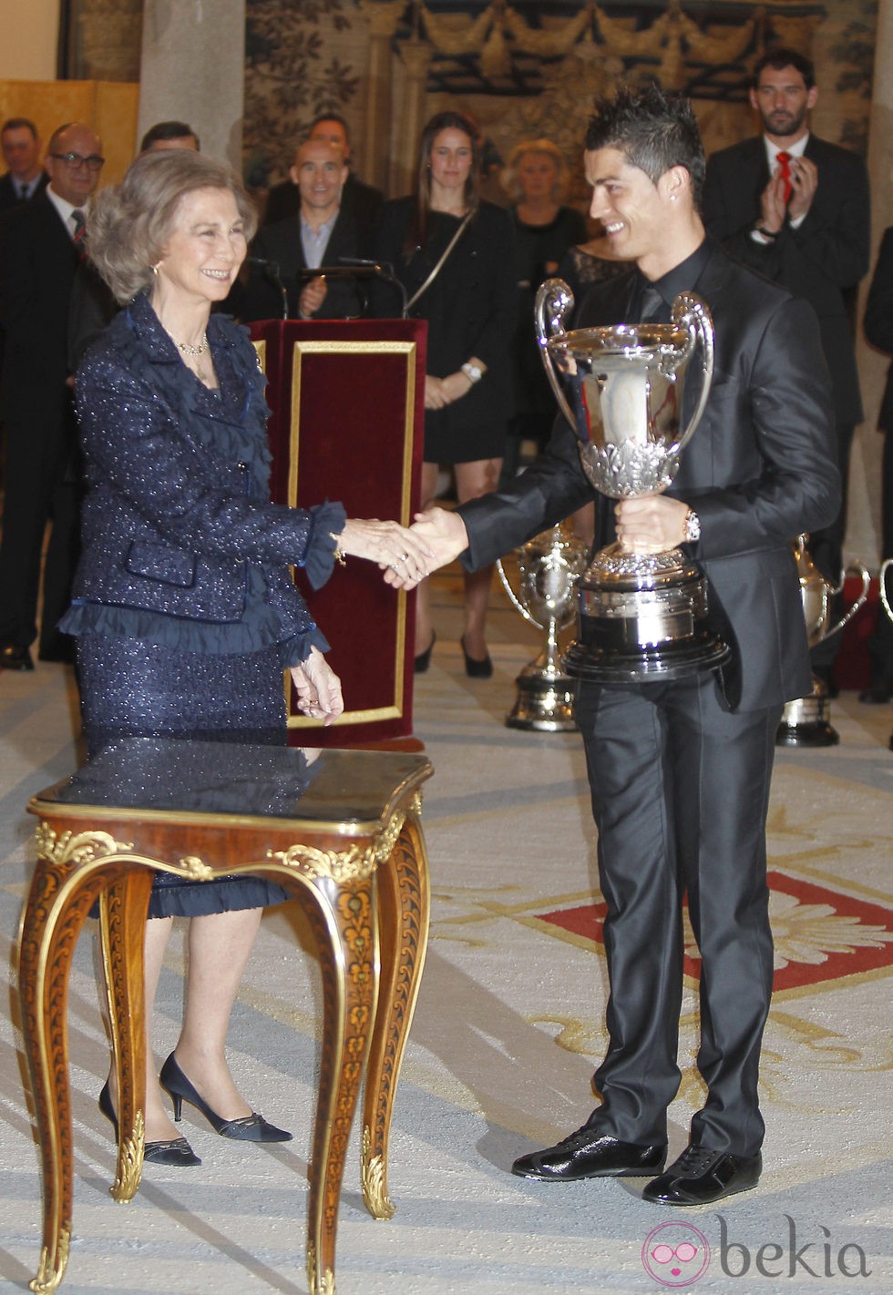 La Reina Sofía entrega uno de los Premios Nacionales del Deporte 2011 a Cristiano Ronaldo