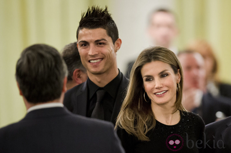 Cristiano Ronaldo y la Princesa Letizia en la entrega de los Premios Nacionales del Deporte 2011