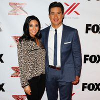 Mario Lopez y Courtney Laine Mazza en una fiesta de 'The X Factor'