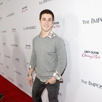 David Henrie en el estreno de 'Lo imposible' en Los Ángeles