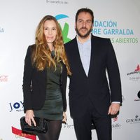 Borja Thyssen y Blanca Cuesta en una fiesta solidaria