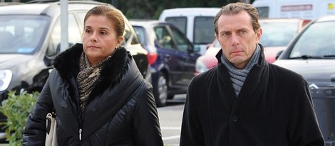 Emilio Butragueño y Sonia González en la capilla ardiente de Nanette Norma Di Stéfano