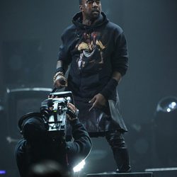 Kanye West en el concierto a favor de las víctimas del huracán Sandy