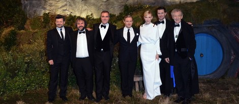 Peter Jackson y el reparto de 'El Hobbit: Un viaje inesperado' en su estreno en Londres