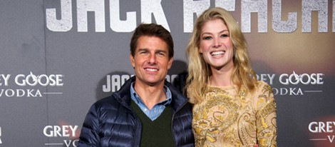 Tom Cruise y Rosamund Pike en el estreno de 'Jack Reacher' en Madrid