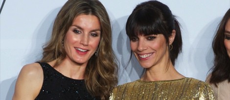 La Princesa Letizia y Maribel Verdú en los Premios Mujer Hoy 2012