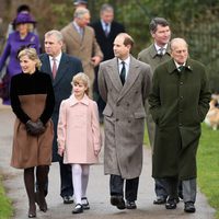 El Duque de Edimburgo, los Condes de Wessex y el Duque de York en la Misa de Navidad en Sandringham