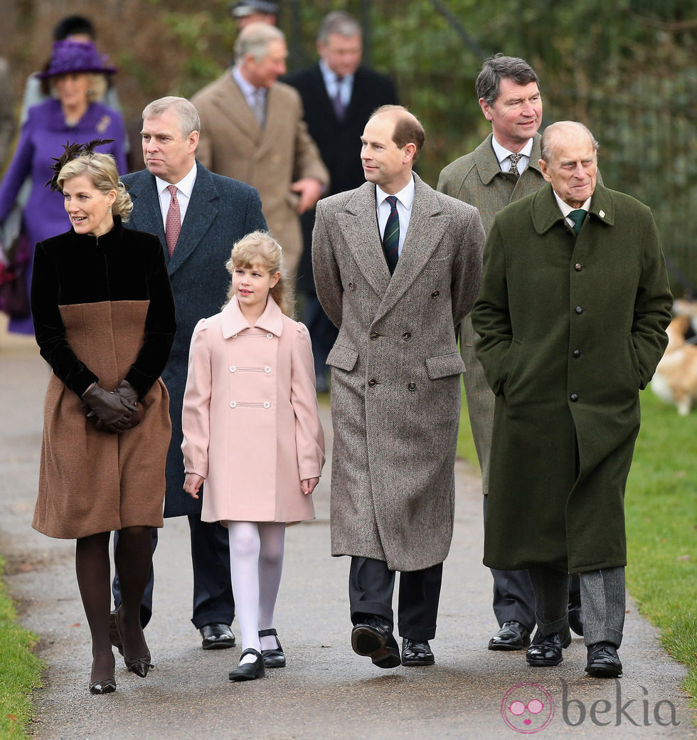 El Duque de Edimburgo, los Condes de Wessex y el Duque de York en la Misa de Navidad en Sandringham