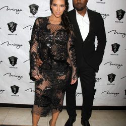 Kim Kardashian y Kanye West reaparecen tras anunciar que serán padres