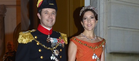 Federico y Mary de Dinamarca en la cena de gala de Año Nuevo