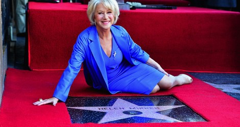 Helen Mirren recibe su estrella en el Paseo de la Fama de Hollywood