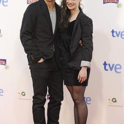 Ricardo Gómez y Elena Rivera en el estreno de la 14 temporada de 'Cuéntame cómo pasó'