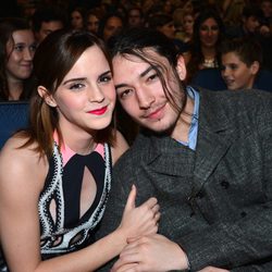 Emma Watson y Ezra Miller en los People's Choice Awards 2013