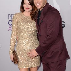 Jensen Ackles y Danneel Harris presumen de embarazo en los People's Choice Awards 2013