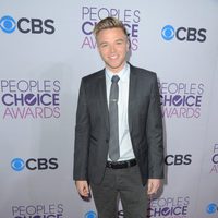 Brett Davern en los People's Choice Awards 2013