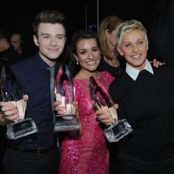 Chris Colfer, Lea Michele y Ellen DeGeneres en los People's Choice Awards 2013