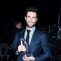 Adam Levine en los People's Choice Awards 2013