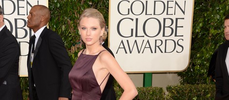 Taylor Swift en la alfombra roja de los Globos de Oro 2013