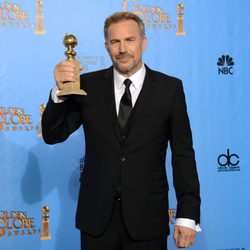 Kevin Costner, mejor actor de miniserie en los Globos de Oro 2013