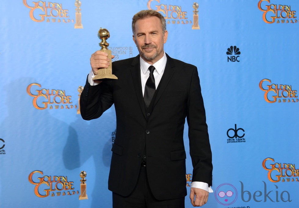 Kevin Costner, mejor actor de miniserie en los Globos de Oro 2013