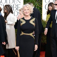 Helen Mirren en la alfombra roja de los Globos de Oro 2013