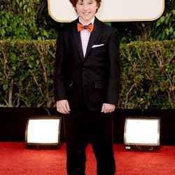 Nolan Gould en la alfombra roja de los Globos de Oro 2013