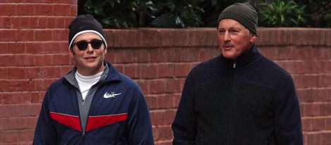 Matthew Broderick y Victor Garber paseando por West Village en New York