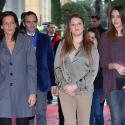 Estefanía de Mónaco, Camille Gottlieb y Pauline Ducruet en el Festival de Circo de Monte-Carlo 2013