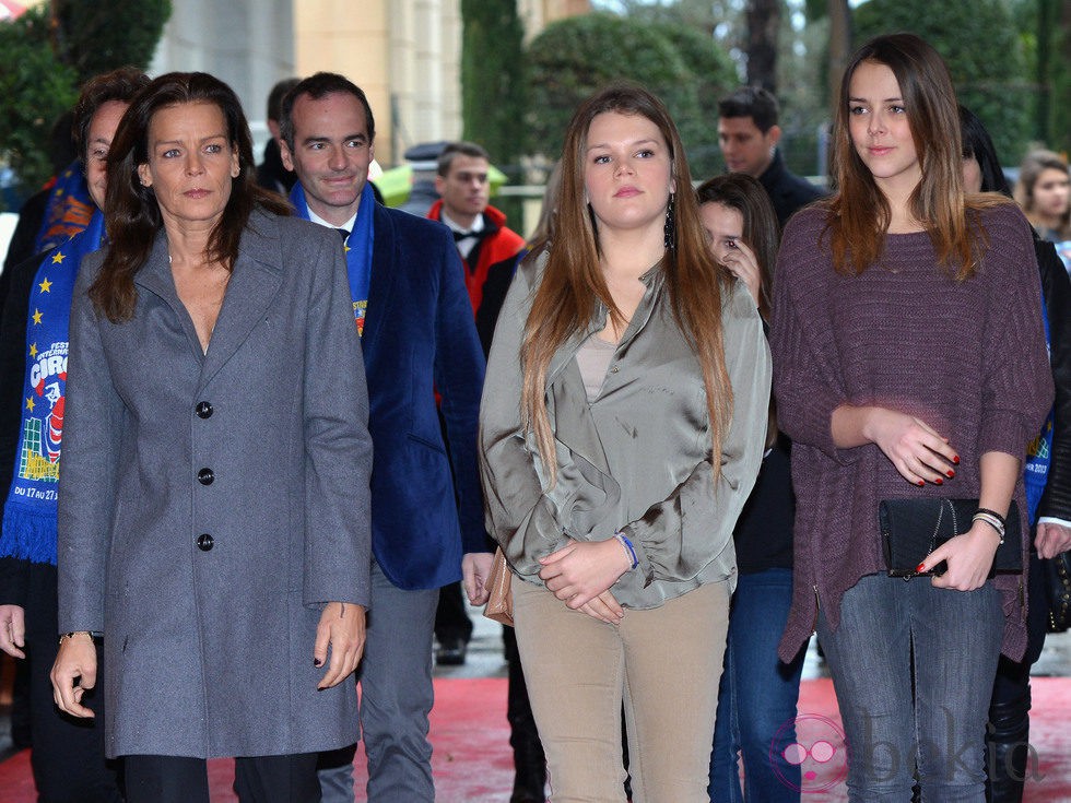 Estefanía de Mónaco, Camille Gottlieb y Pauline Ducruet en el Festival de Circo de Monte-Carlo 2013