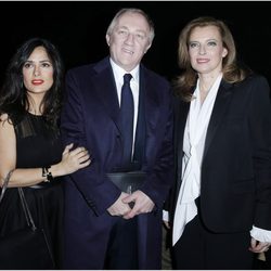 Salma Hayek, François-Henri Pinault y Valérie Trierweiler en la Semana de la Moda de París otoño/invierno 2013/2014