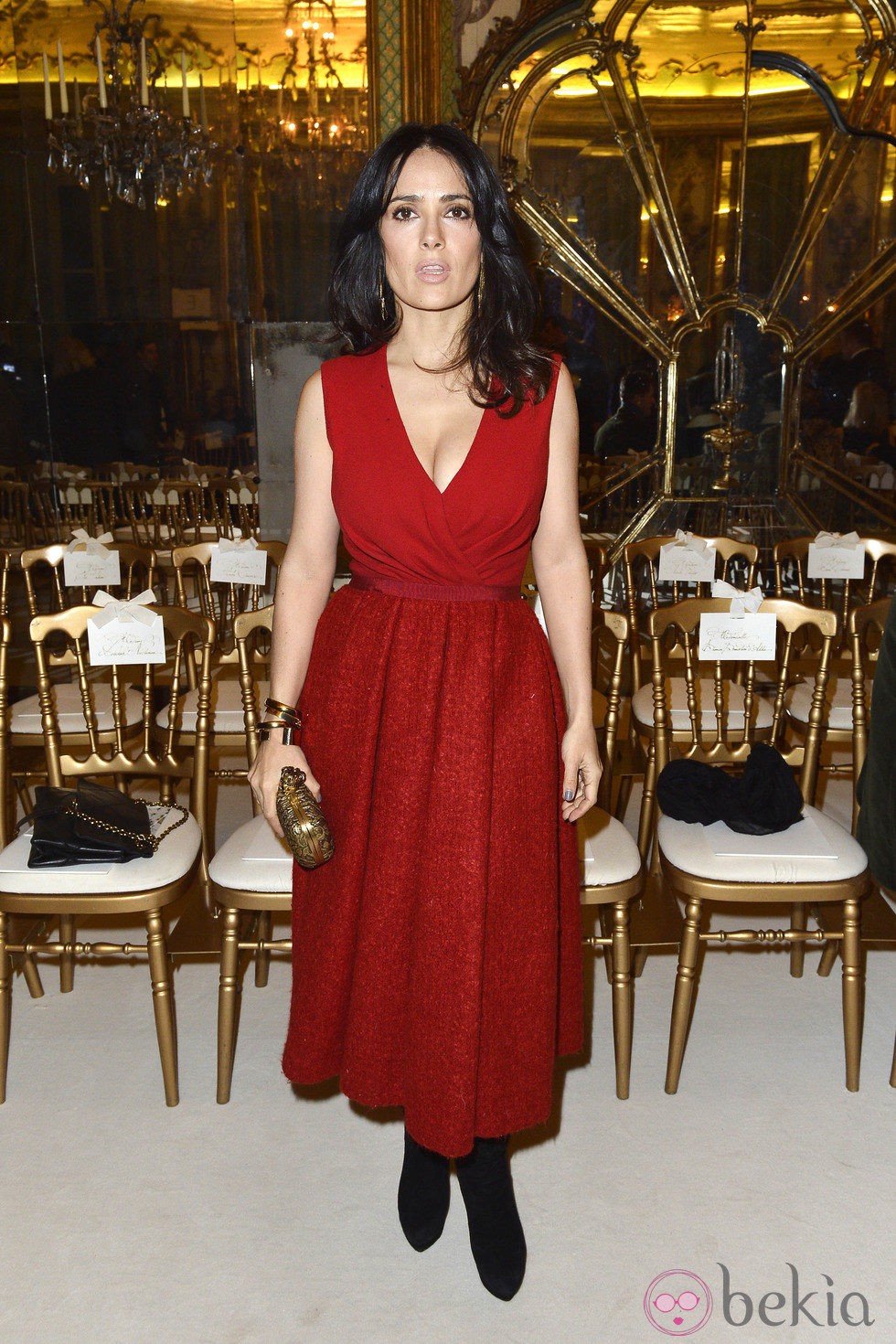 Salma Hayek en el desfile de Alta Costura de Giambattista Valli en París