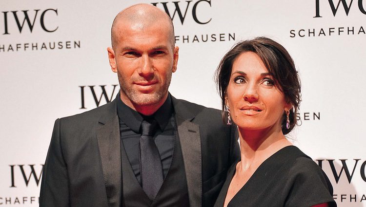 Zinedine Zidane y Veronique Fernandez en el salón de la relojería de lujo de Ginebra 2013