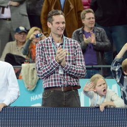 Iñaki Urdangarín y sus hijos Juan, Pablo e Irene en la final del Mundial de Balonmano