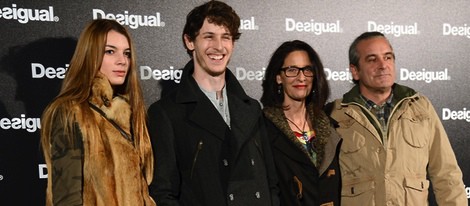 Cristina Duato, Nicolás Coronado, Paola Dominguín y su novio en la 080 Barcelona Fashion