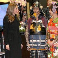 La Princesa Letizia charlando en la inauguración de FITUR 2013