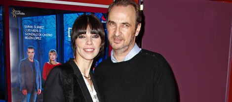 Maribel Verdú y Pedro Larrañaga en el estreno de la obra de teatro 'Hermanas'