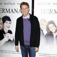 Juanjo Artero en el estreno de la obra de teatro 'Hermanas'