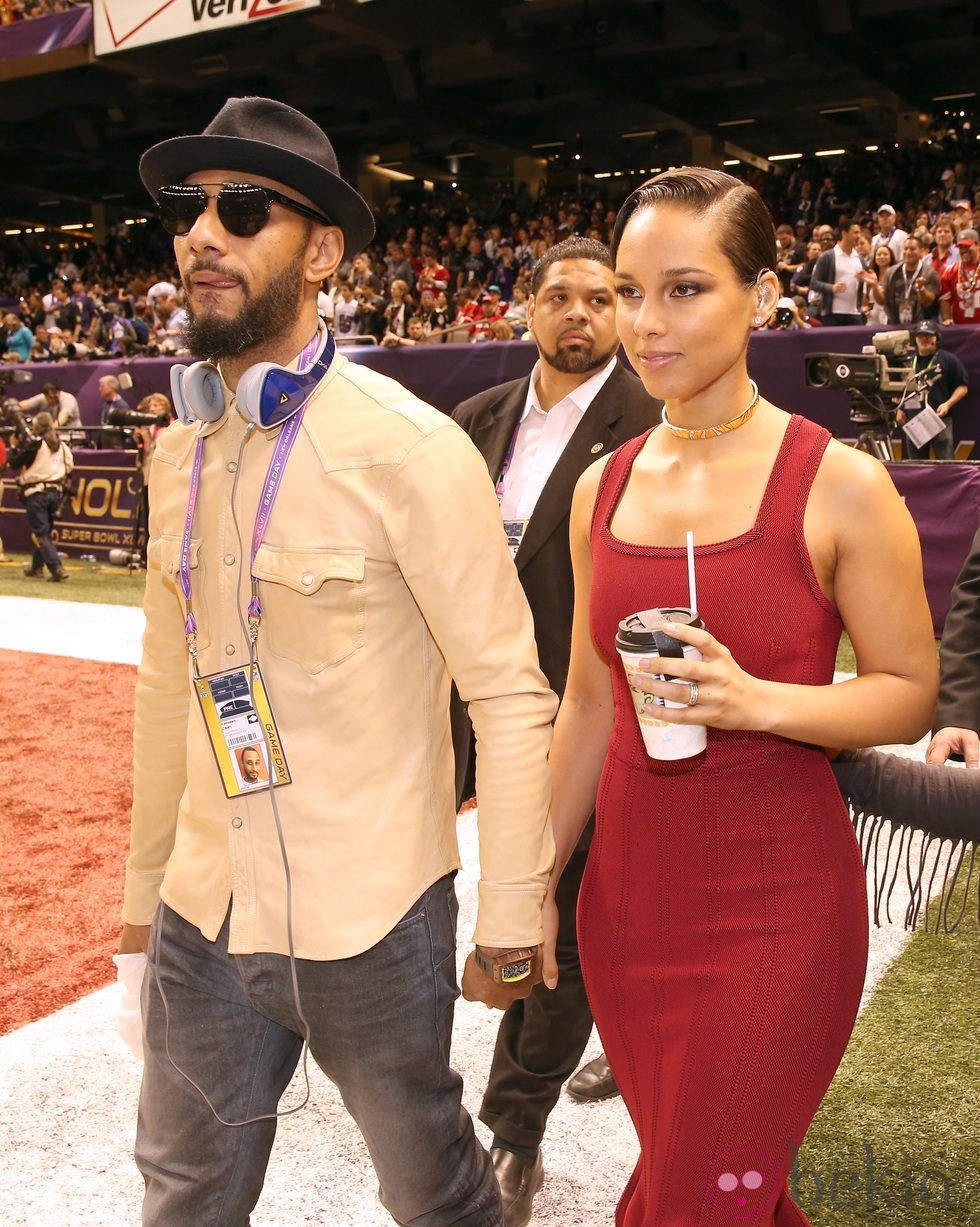 Alicia Keys y Swiss Beatz en la Super Bowl 2013