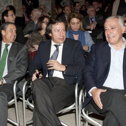 Eduardo Zaplana, Carlos Floriano y Javier Arenas en la presentación del archivo documental de Gregorio Ordóñez