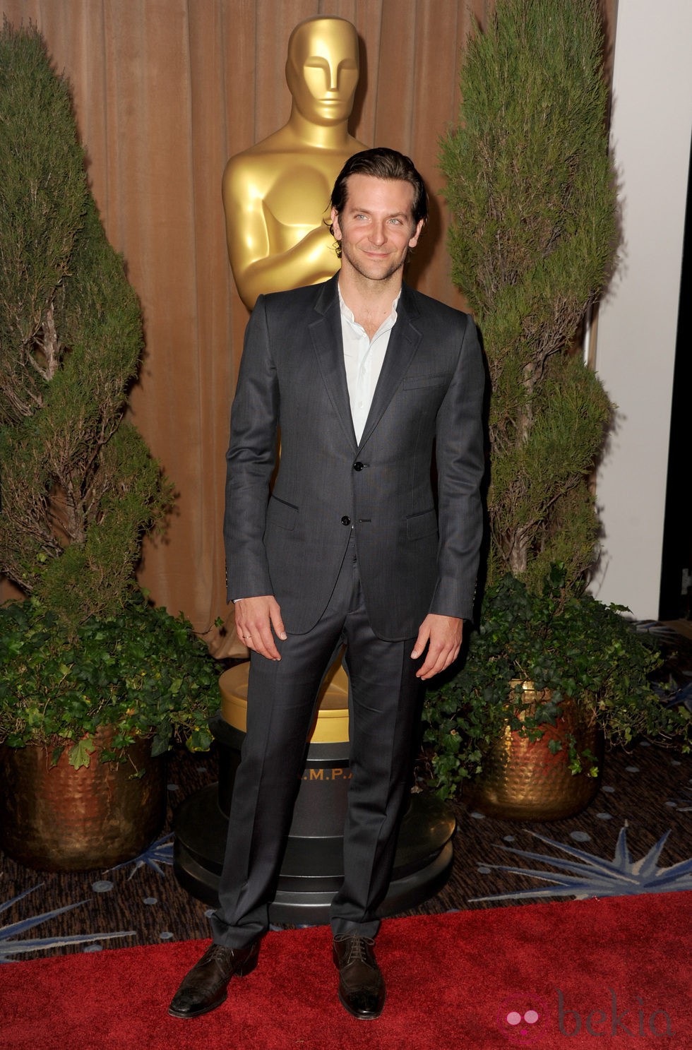 Bradley Cooper en el almuerzo de los nominados a los Oscar 2013