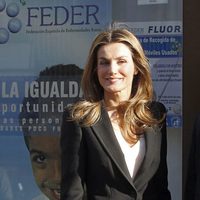 La Princesa Letizia frente a la sede de FEDER